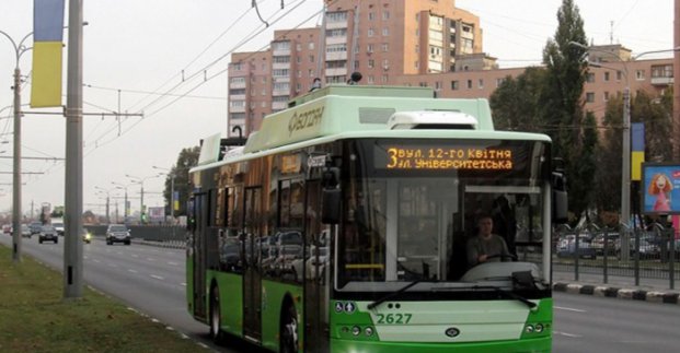 Из-за аварии троллейбусы в Харькове на Новых Домах сегодня изменят маршруты