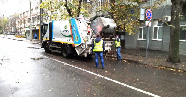 Из Харькова за неделю вывезли более 48 тысяч кубометров мусора