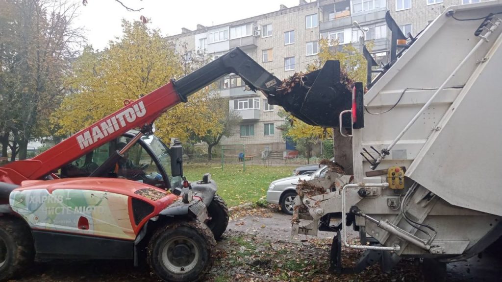 В октябре из Харькова вывезли 188 тысяч кубометров мусора