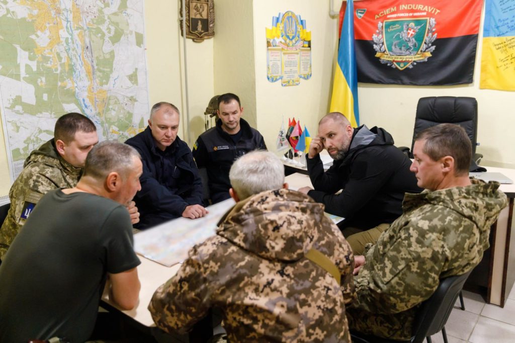 Побільшало обстрілів. Синєгубов у Куп’янську провів нараду з військовими