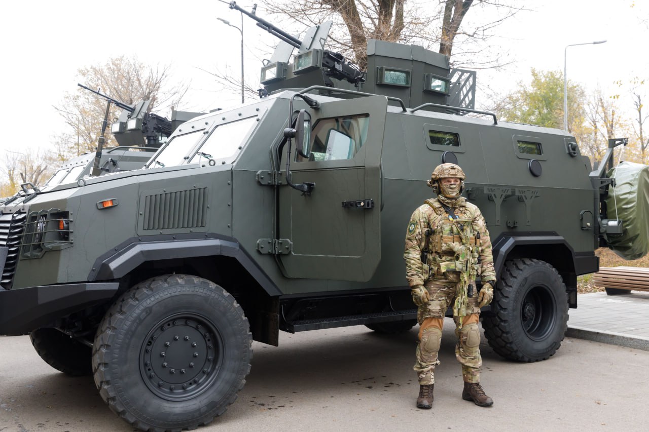Автомобиль за 12,8 млн грн получила полиция Харьковщины (фото)