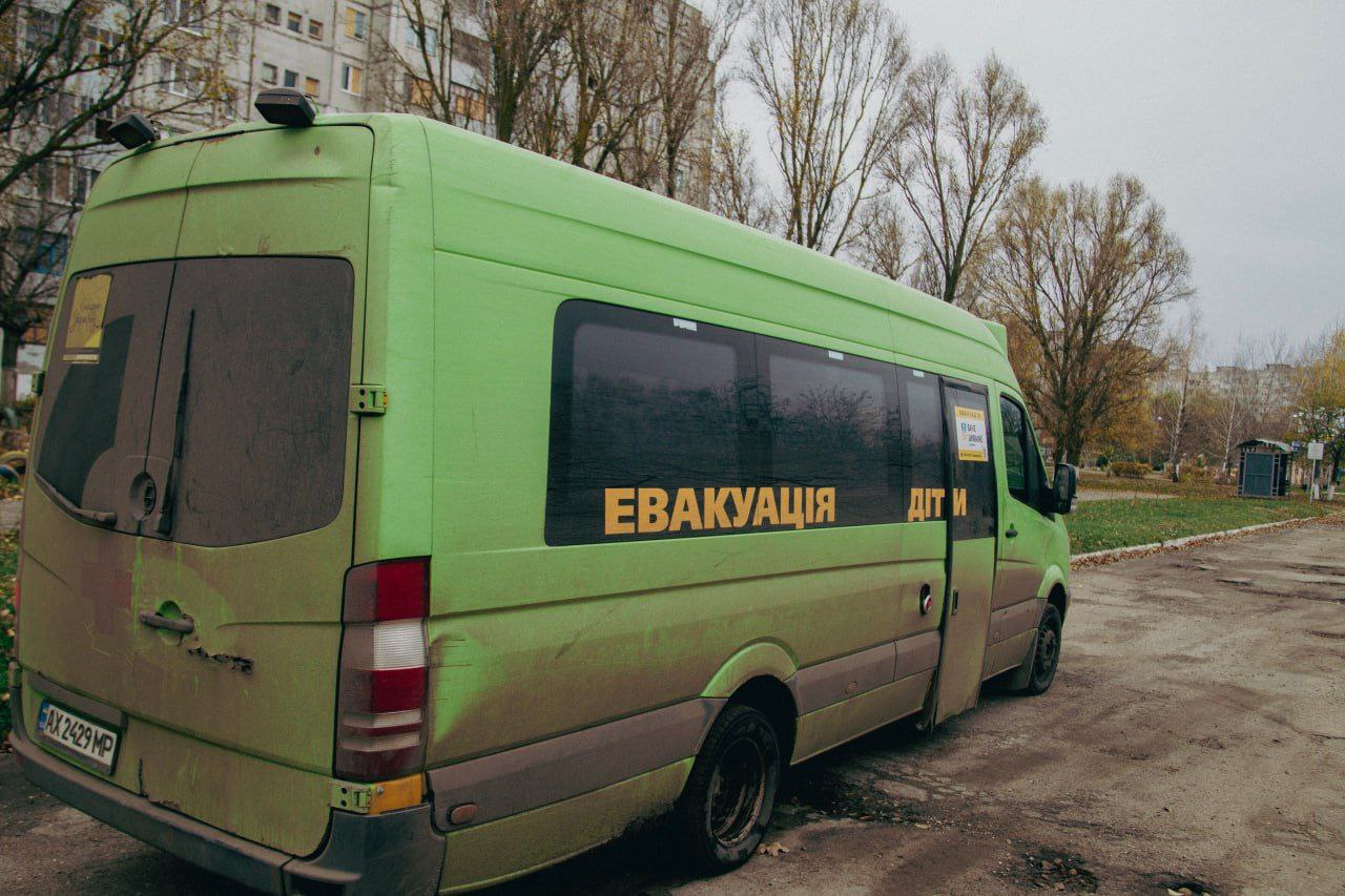 Осталось вывезти семь детей — в Купянской РВА сообщили об эвакуации