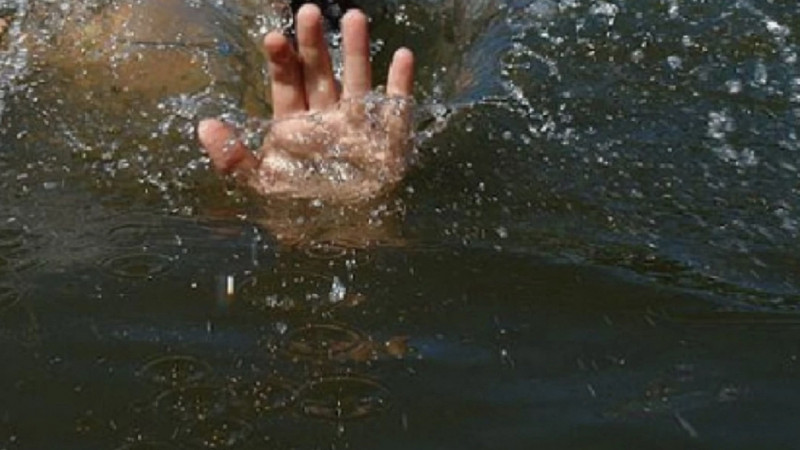 В озері в Пісочині знайшли тіло літньої жінки. Поліція з’ясовує обставини