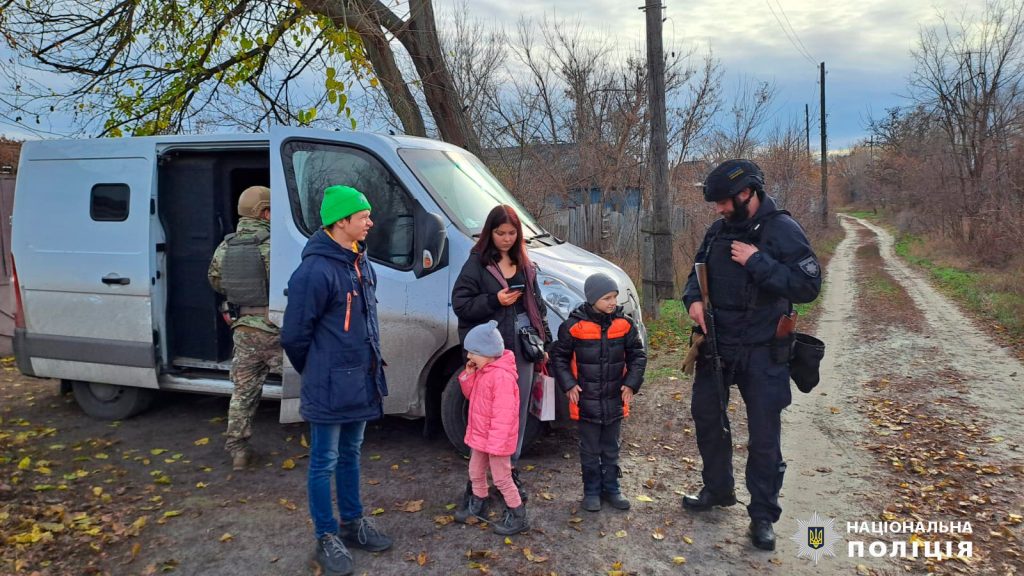 Вивезли усіх. Примусову евакуацію родин із дітьми з Куп’янщини завершили