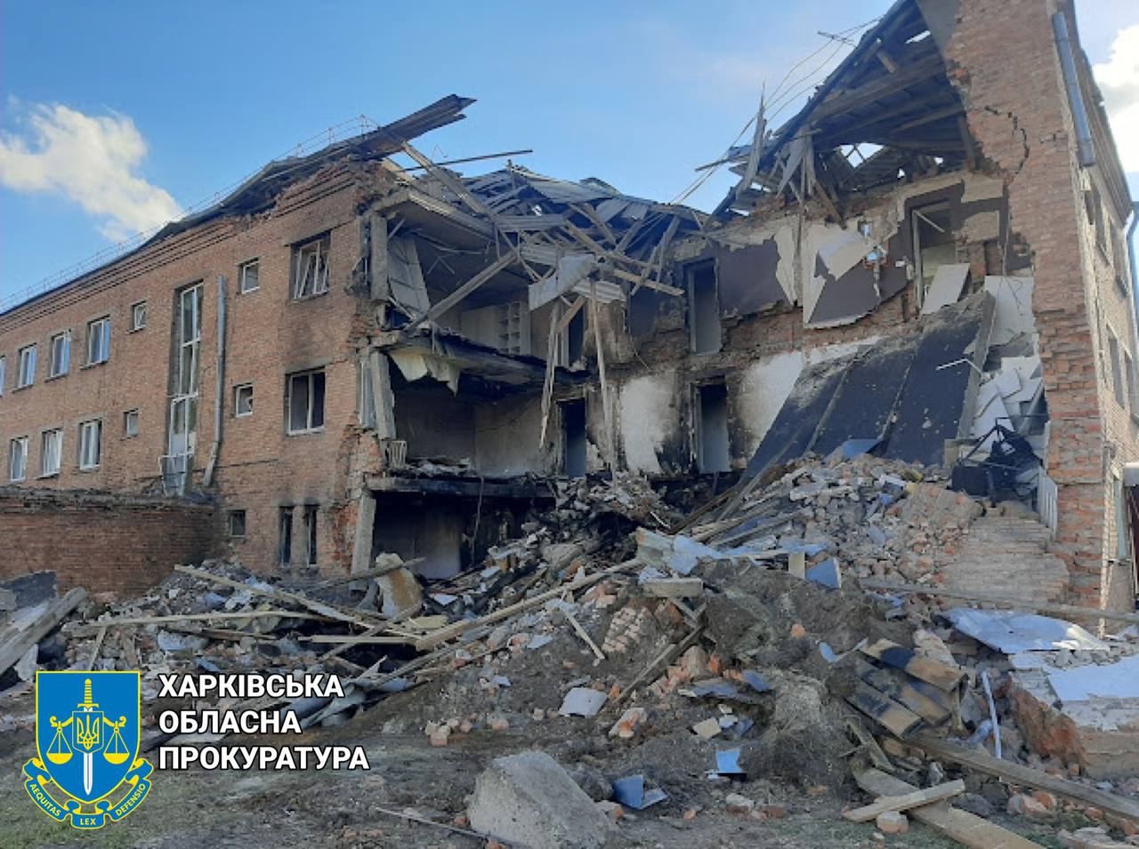 Главбух озолотилась на 1,5 млн грн на ремонте разрушенного лицея под Харьковом