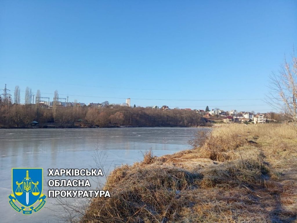 Озеро в Харкові за 205 млн віддали у приватні руки, а тепер забирають (фото)