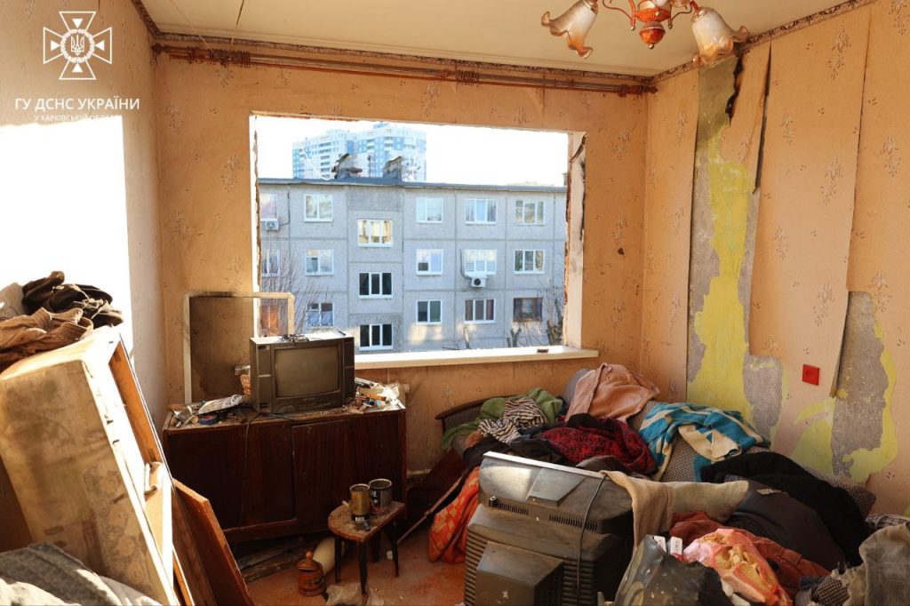 У Харкові стався вибух в квартирі багатоповерхівки: є постраждалий (фото)