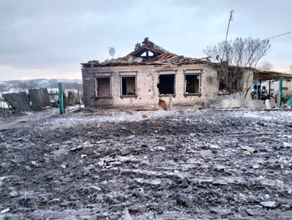 Россияне КАБами ударили по селу на Харьковщине: есть погибшая (фото)