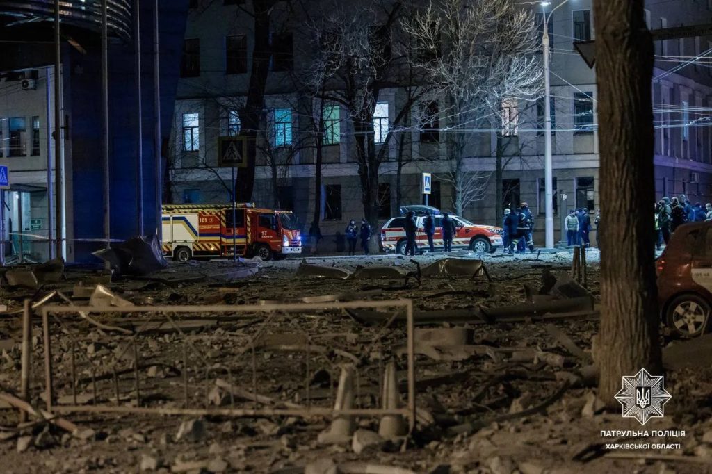 Поврежденная ударом больница в центре Харькова: экологи оценили ущерб