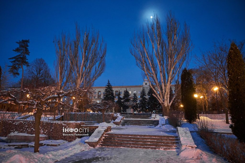 С ночи будет идти снег: прогноз погоды в Харькове и области на 25 января