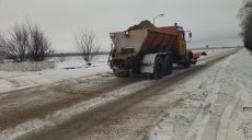 На Харківщині очікують ожеледицю: дорожники перейшли на посилений режим роботи