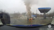 Машина горіла на АЗС у Харкові (відео)