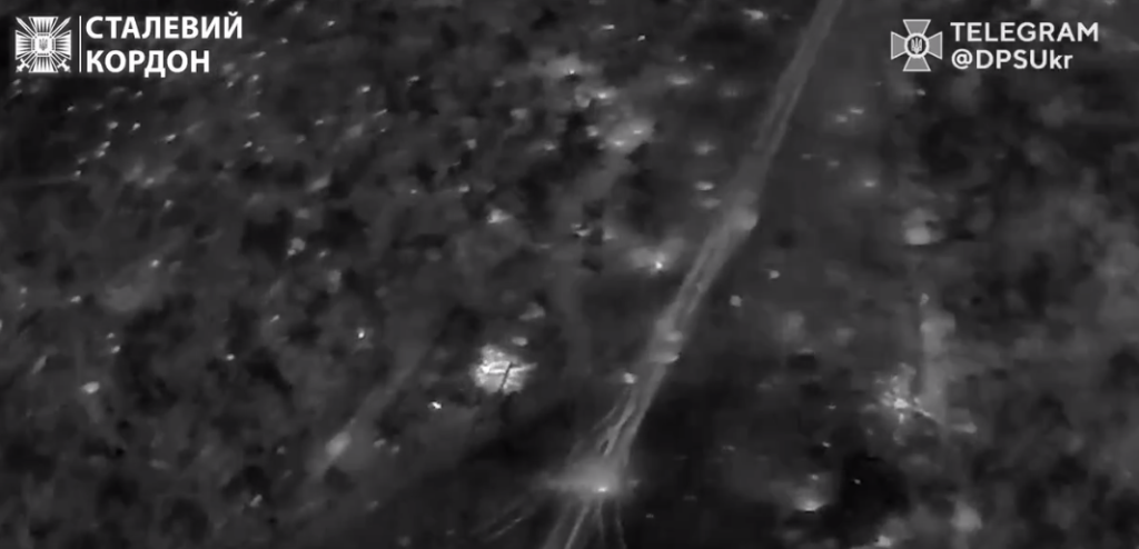 Блиндаж с оккупантами уничтожили пограничники на Харьковщине (видео)