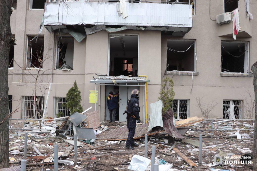 Новые подробности ракетной атаки на Харьков — полиция (фото, видео)