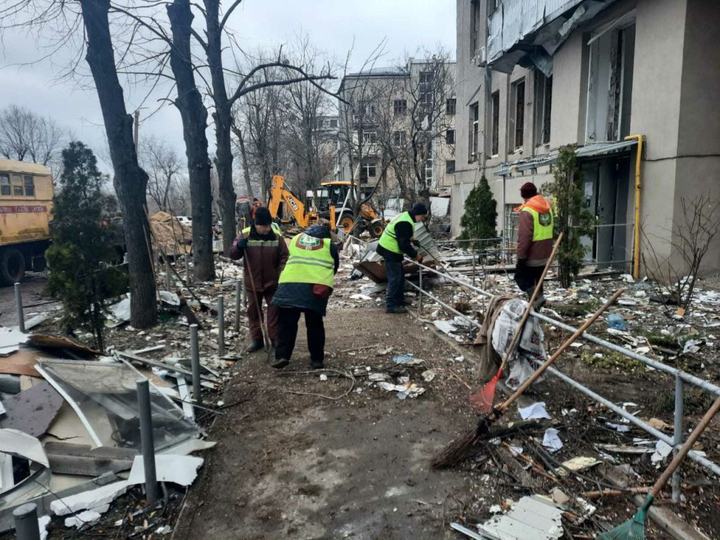 Понад 60 будинків у Харкові пошкоджені за два дні через обстріли