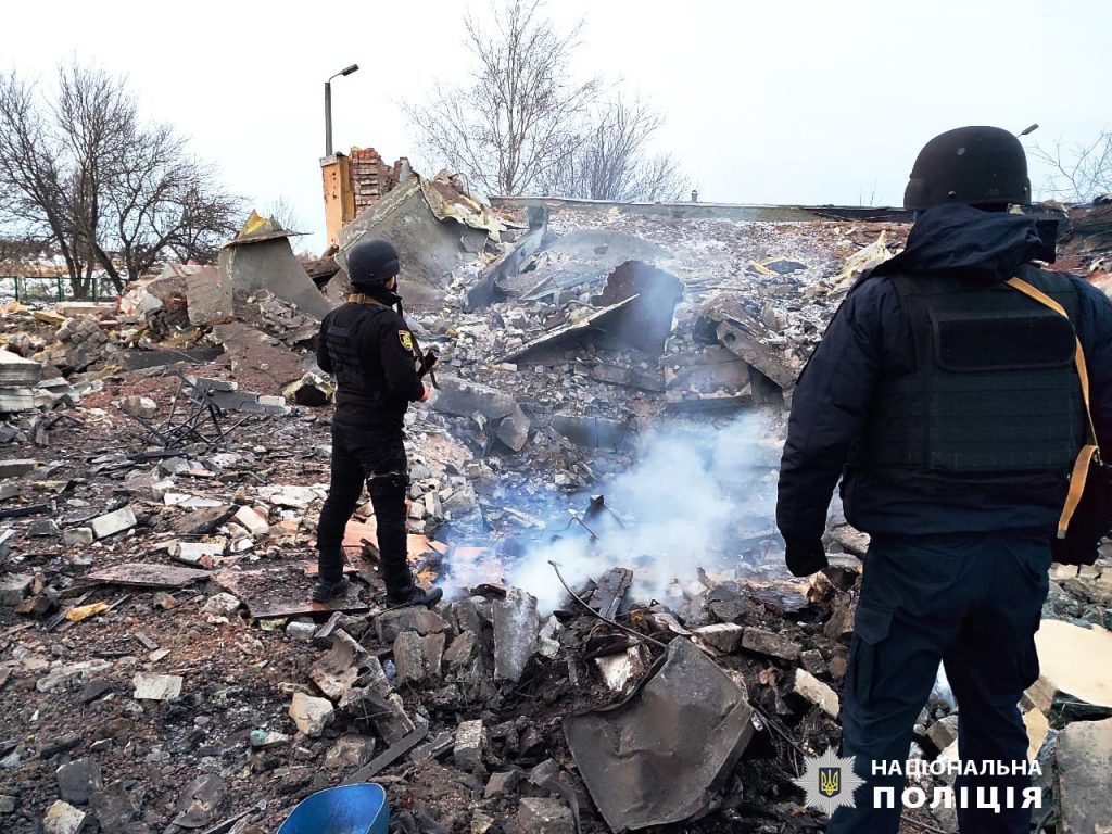 Двоє поліціянтів поранено в Харкові через ракетний удар – ГУНП (фото)