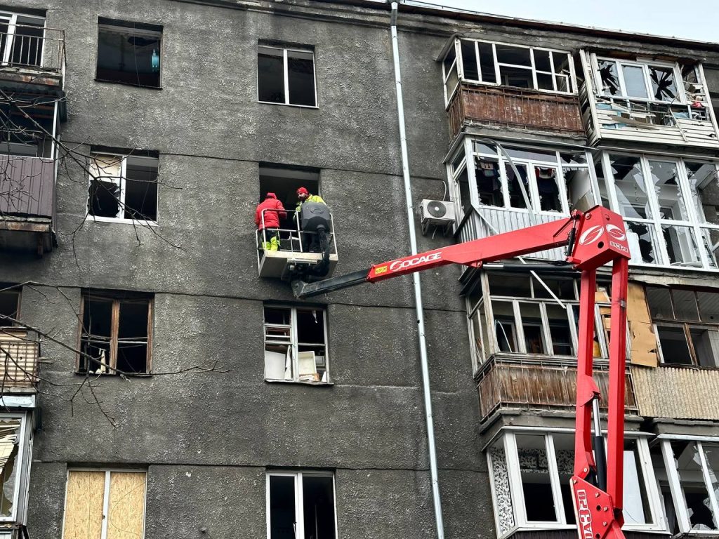 222 пошкоджених домів та 5 тис. вибитих вікон – результат атак на Харків 23.01