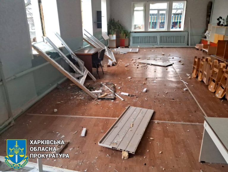 Почти 60% школ Харькова повреждены, сколько учителей остается в городе