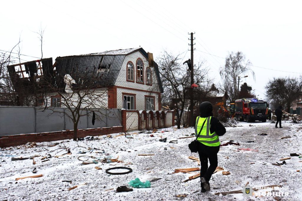 Ракетный удар по Змиеву: на ремонты поврежденных домов выделили почти 0,5 млн