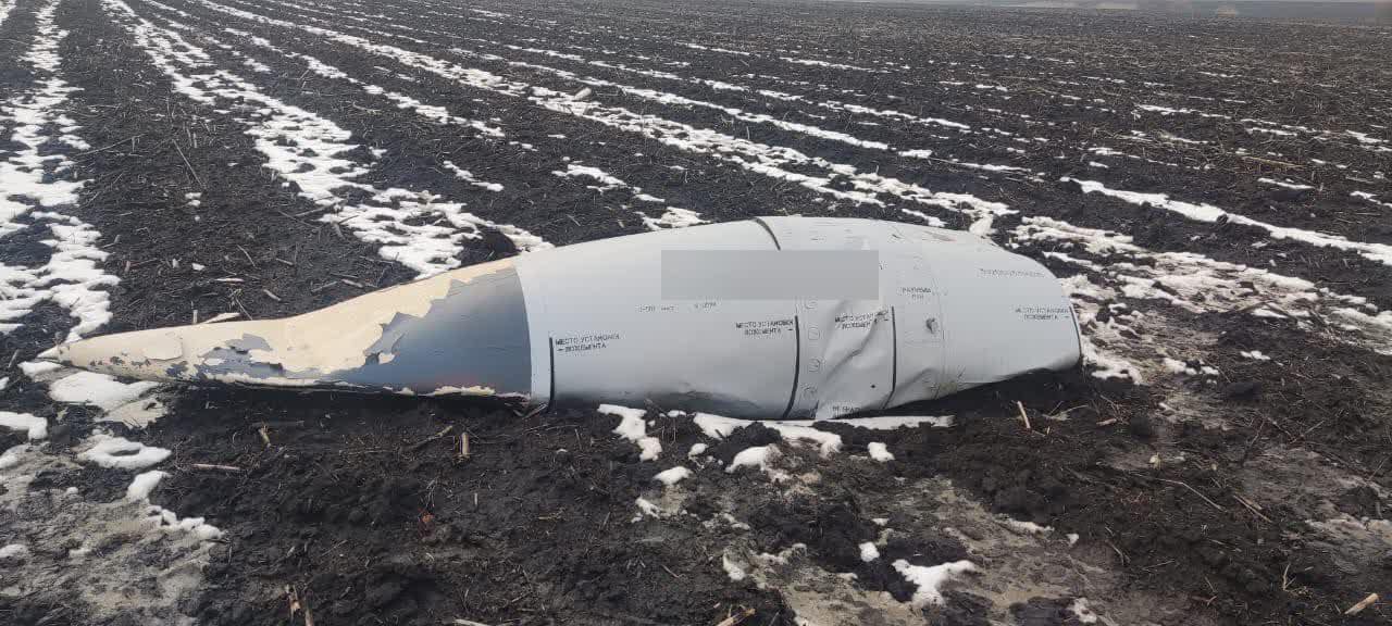 Уламки ракети Х-22 несподівано знайшли біля траси Київ – Харків (фото)