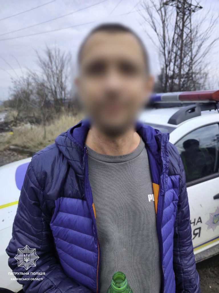 В Харькове водитель «под наркотиками» предлагал 100 долларов патрульным (фото)