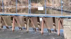 Нафтопродукти у річках Харківщини: встановили 250 метрів загороджень (відео)