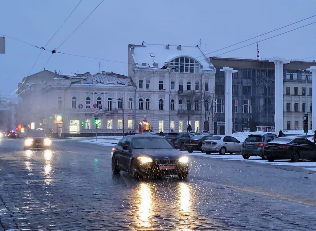 Мокрый снег и гололедица. Какой будет погода 10 февраля в Харькове и области