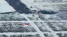 Пограничники разбили экскаватор РФ на оккупированной Харьковщине (видео)
