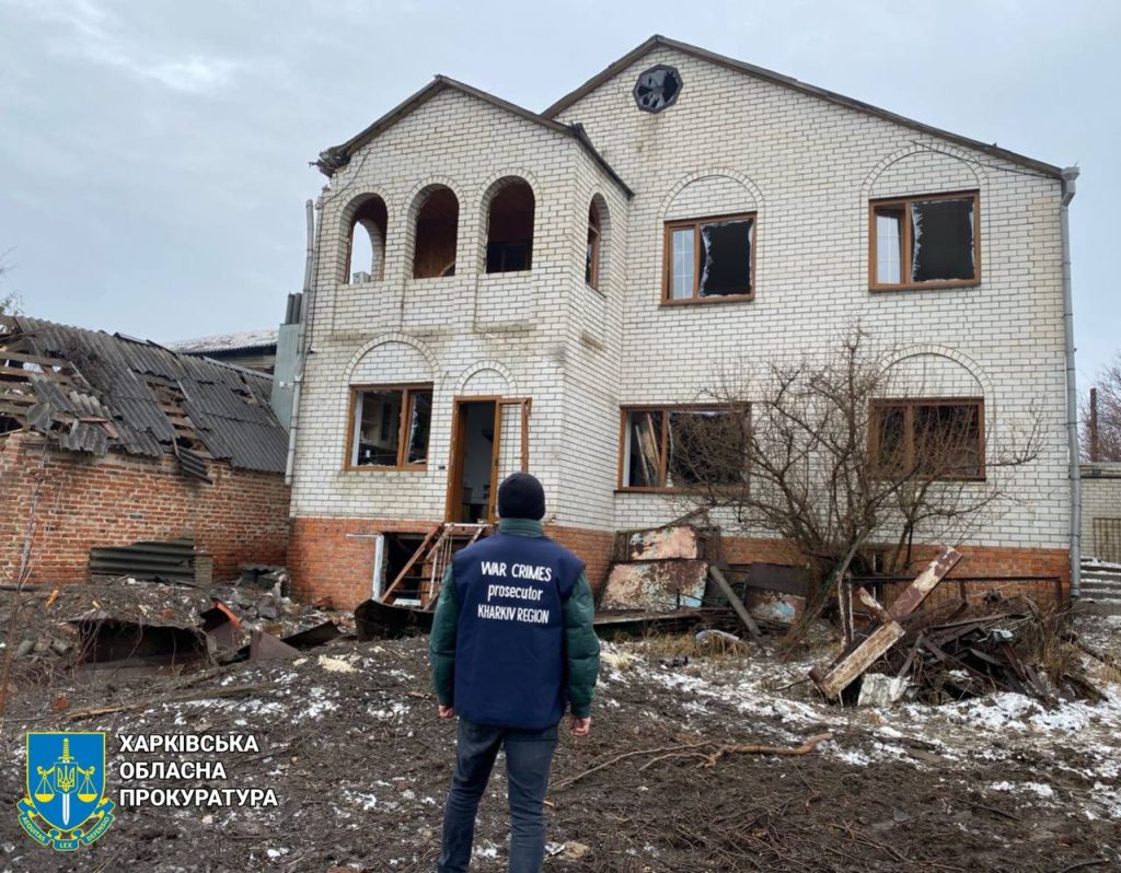 Фото з Люботина після ракетного удару опублікувала прокуратура