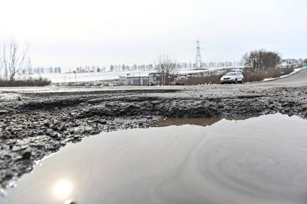 Кабмин выделил деньги на ремонты важных дорог Харьковщины — Синегубов