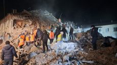 Удар по Великому Бурлуку: двое погибших, разрушена половина квартир (видео)