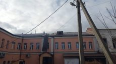 Росіяни обстріляли Вовчанськ на Харківщині, пошкодили ЦНАП