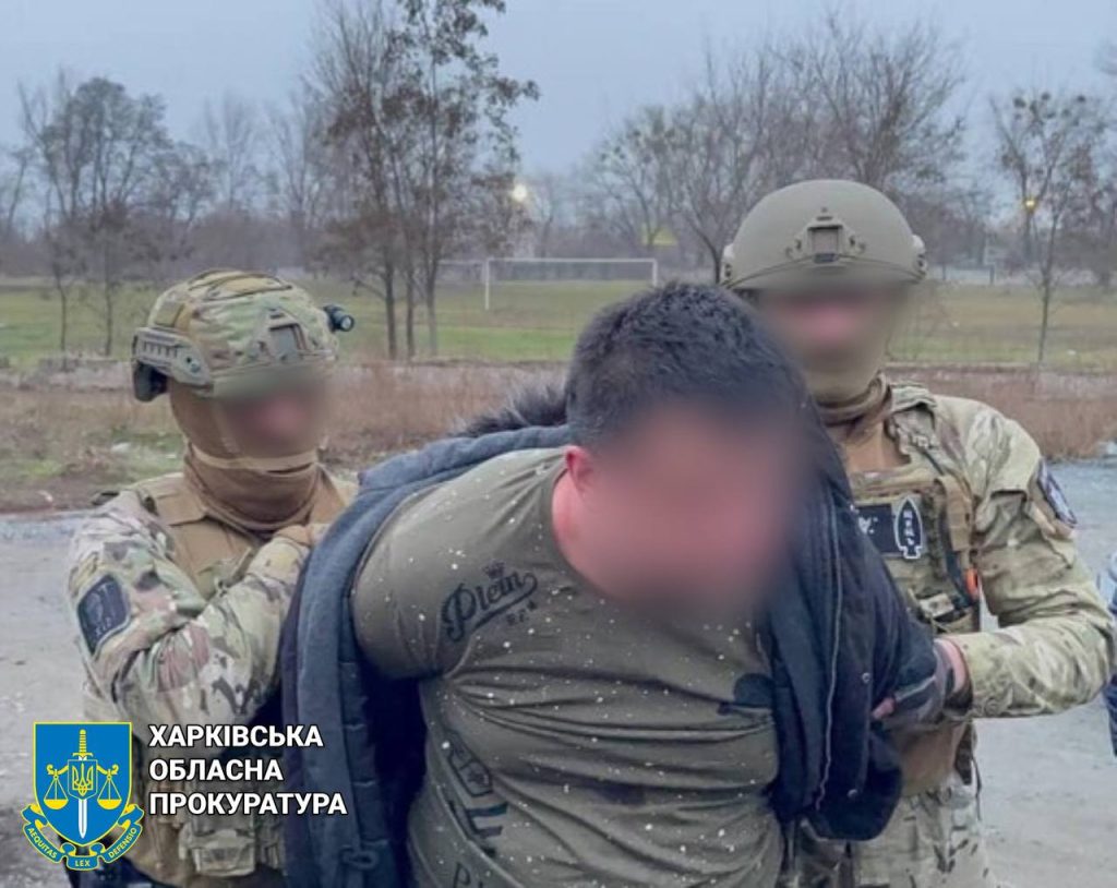 За плювок у харківського копа блогера з Дніпра посадили на два роки (фото)