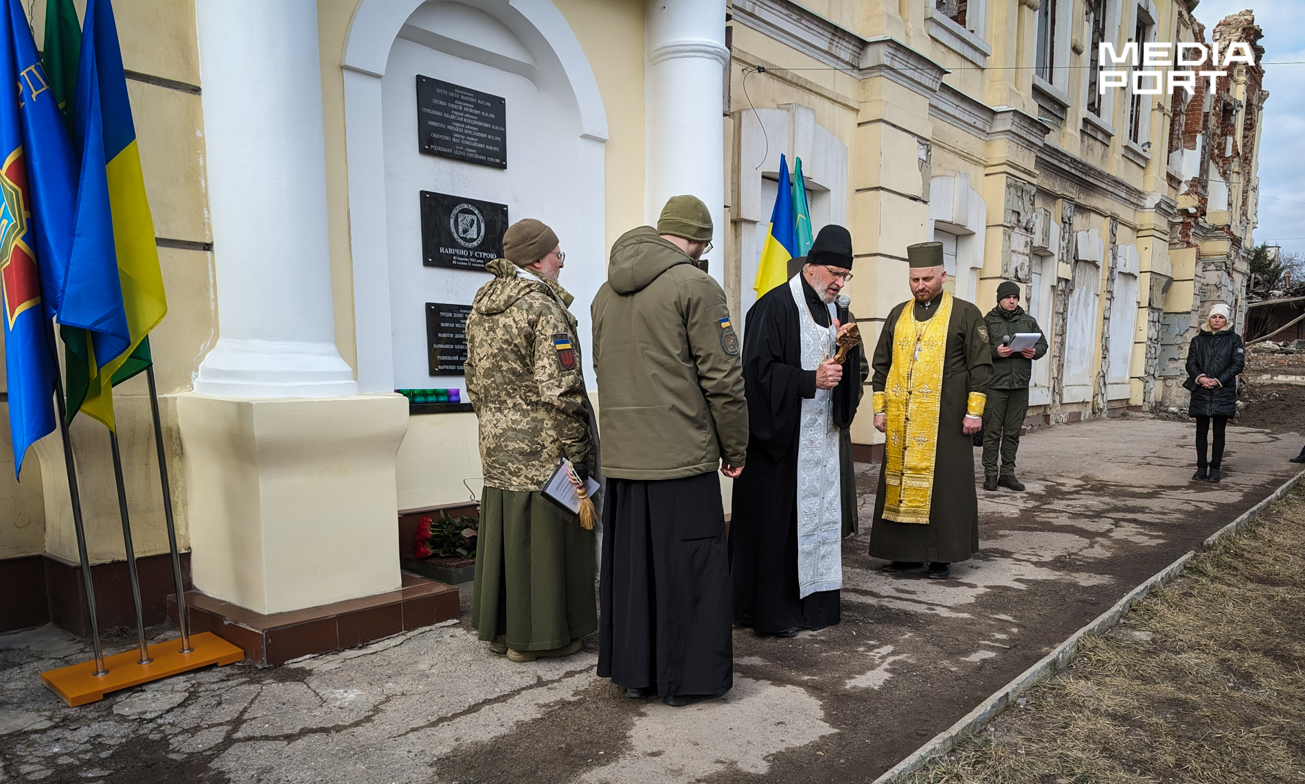 зруйнована частина нацгвардії у Харкові 3