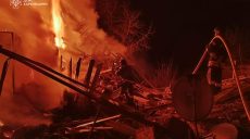 Пылал Волчанск: ночью спасатели под обстрелами гасили масштабные пожары (фото)
