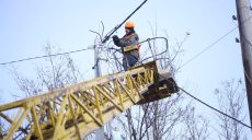 Працювали всі вихідні: на Харківщині повернули світ 2000 споживачів