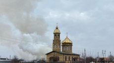 На Харьковщине обстреляли храм, есть раненый (фото)