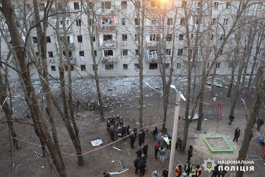 18 домов повреждены в Харькове, людям предложили места в общежитиях — Терехов