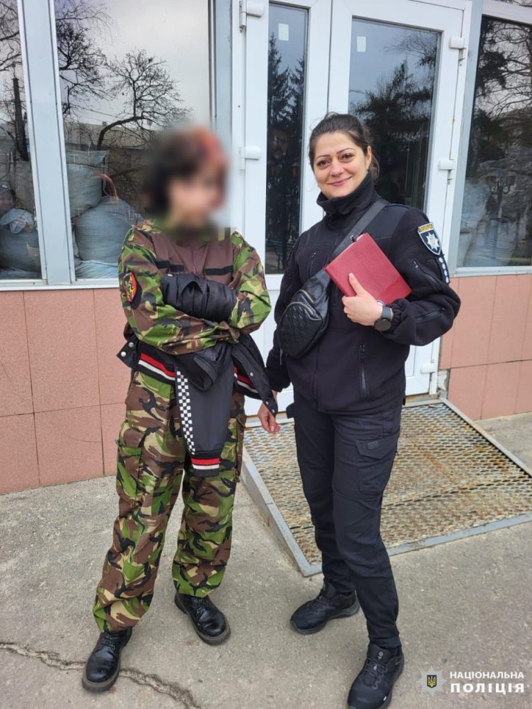 Ушла к подруге и не вернулась домой: в Харькове полиция искала подростка