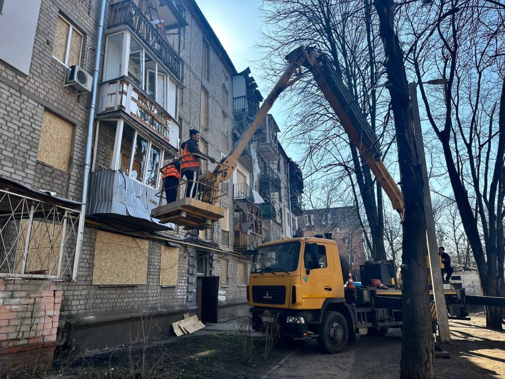 Терехов: 12 тисяч будівель було пошкоджено в Харкові з початку війни 📹