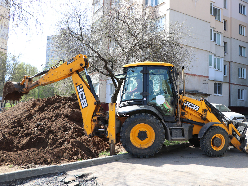 Заміну труби в Харкові пропагандисти видають за “будівництво фортифікацій”