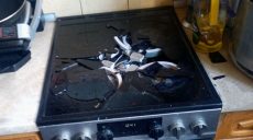 Жилец квартиры в Харькове готовил на газу, когда нет света: баллон взорвался