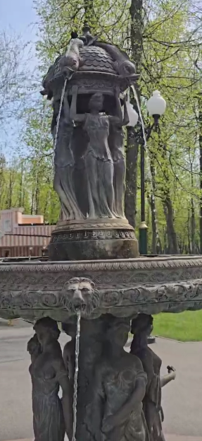 Ще один фонтан запрацював у центрі Харкова (відео)