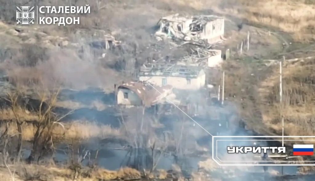 Пограничники дронами «разнесли» укрытие оккупантов на Харьковщине (видео)