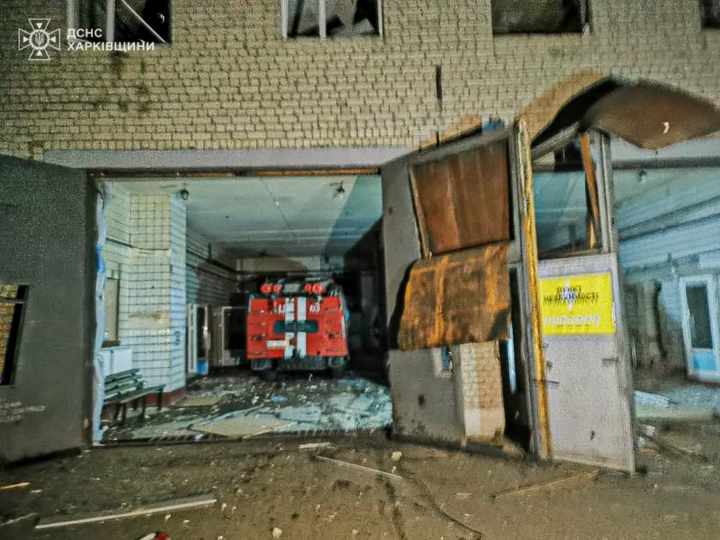 Пожарная часть в Казачьей Лопани разрушена авиабомбой: как будет работать ГСЧС