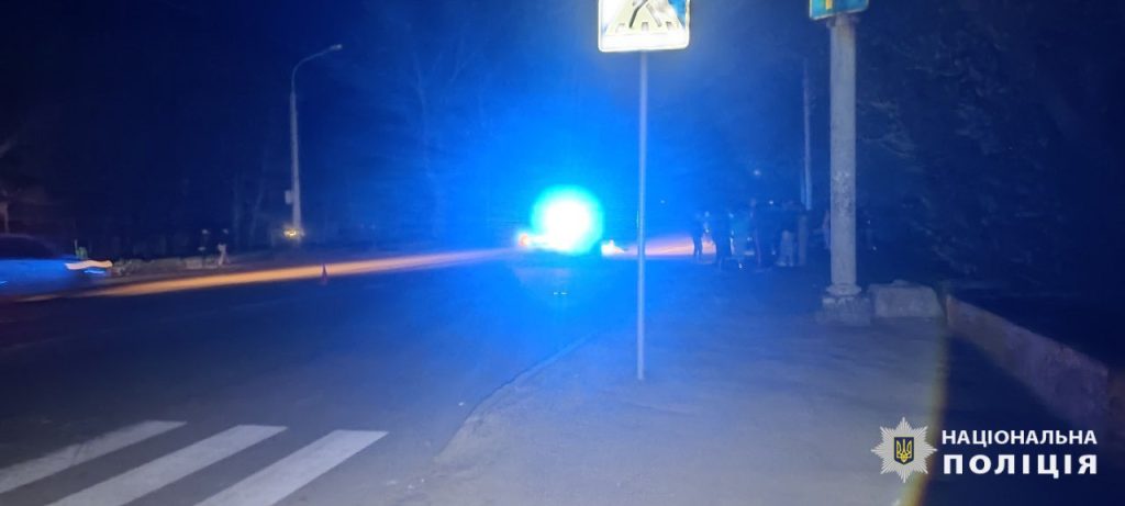 Сбил двух человек, один — погиб: в Харькове водитель сбежал с места ДТП (фото)