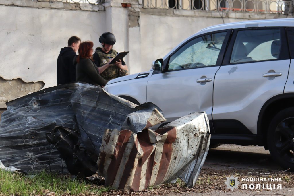 Полиция показала последствия удара КАБами по Харькову (фото)
