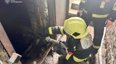 В Харькове горел подвал многоэтажки: эвакуировали жителей, спасли котенка
