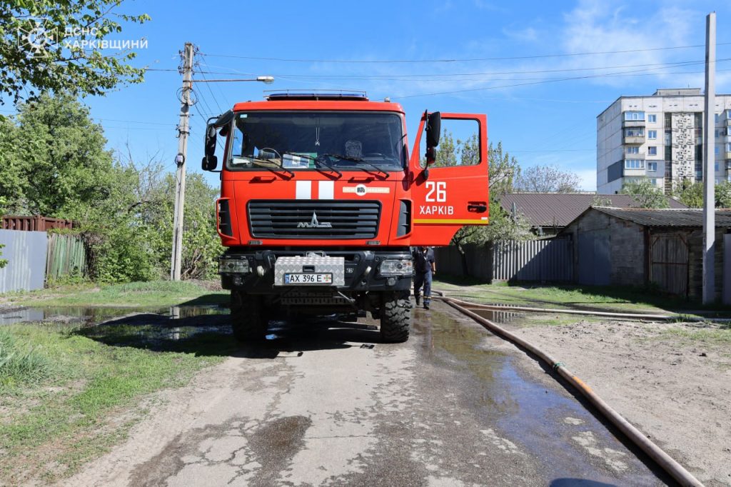 Чоловік загинув на пожежі в Харкові, ще одного й дитину врятували (фото)