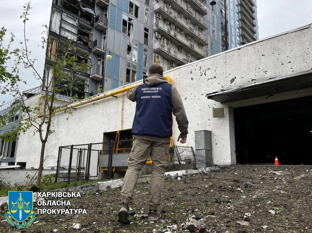 Возросло количество пострадавших от ночного удара по Харькову (фото)